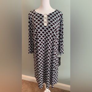 Women’s stretch dress w/3-ring neckline detail NWT